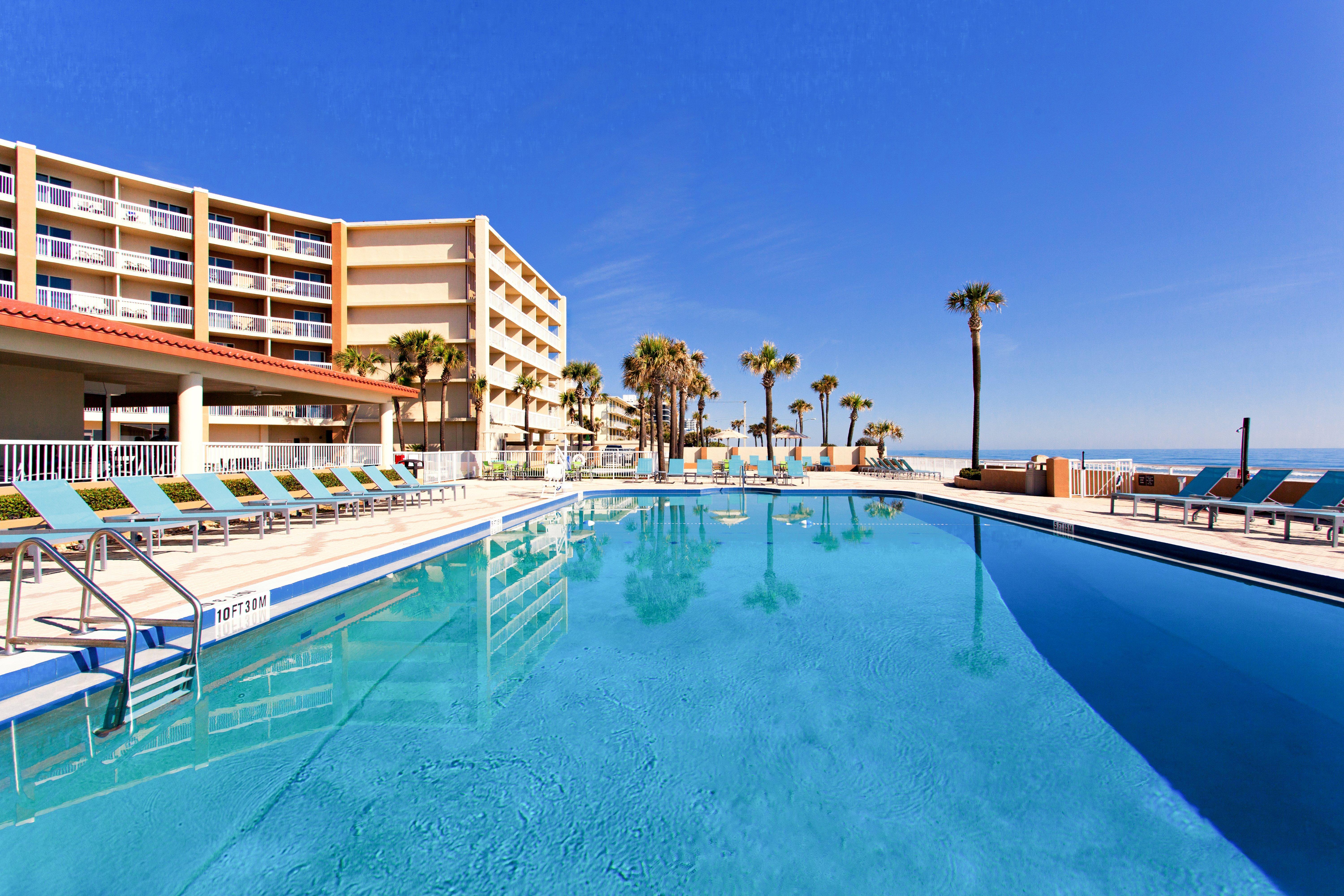 Holiday Inn Hotel & Suites Daytona Beach On The Ocean By Ihg Exterior photo