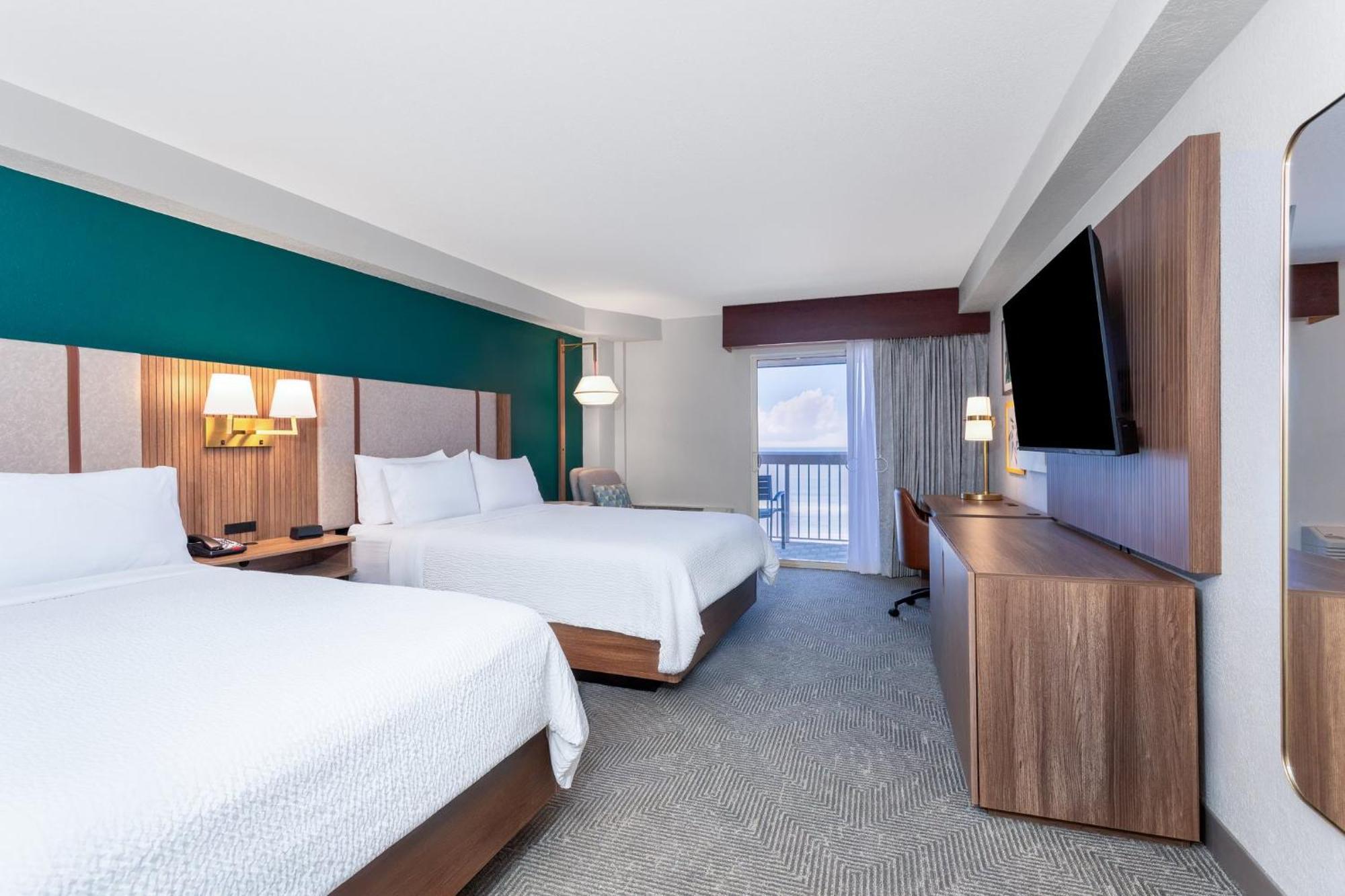 Holiday Inn Hotel & Suites Daytona Beach On The Ocean By Ihg Exterior photo